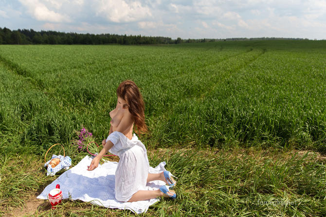 Голая Наталья